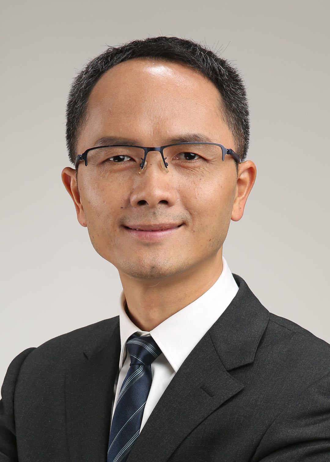 黄俊鹏.jpg