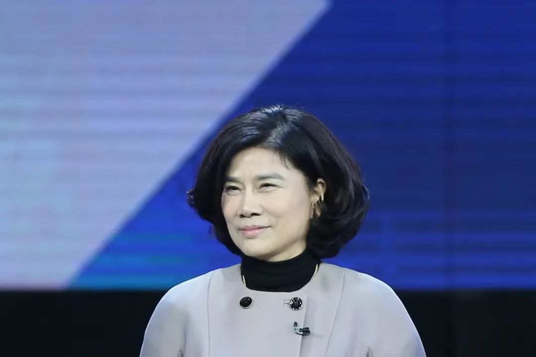 董明珠代表:个税起征点提高至1万元,促进公平与富裕