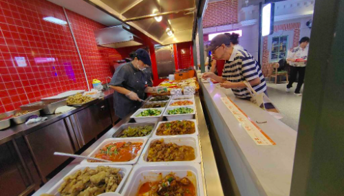 创新探索物业服务 哈尔滨首个“国营大食堂”营业