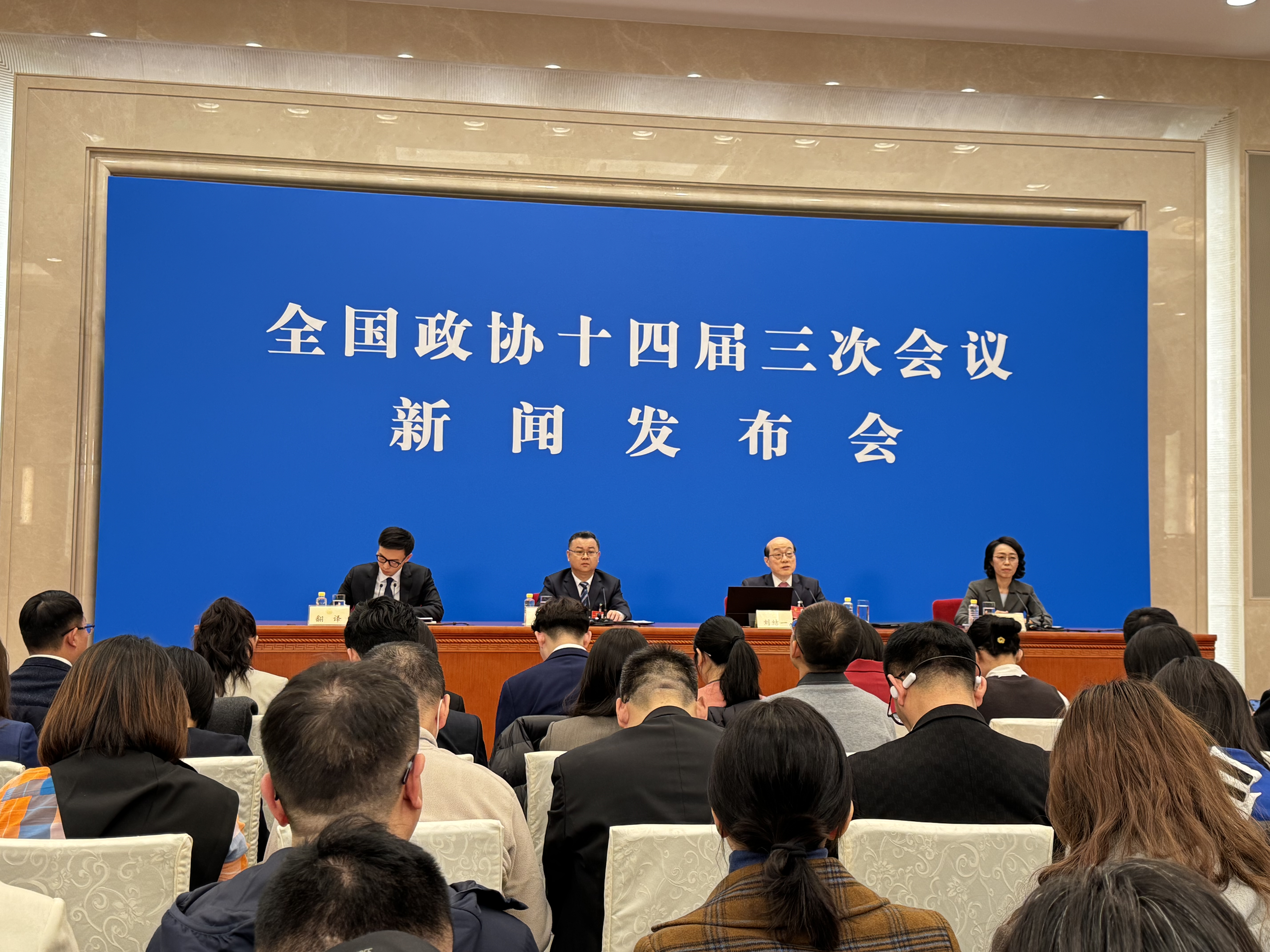 d3580c6495cb4bfe9e6df52537fc1dd.jpg