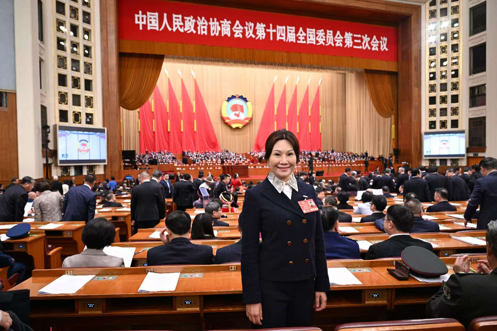 翟美卿1.jpg