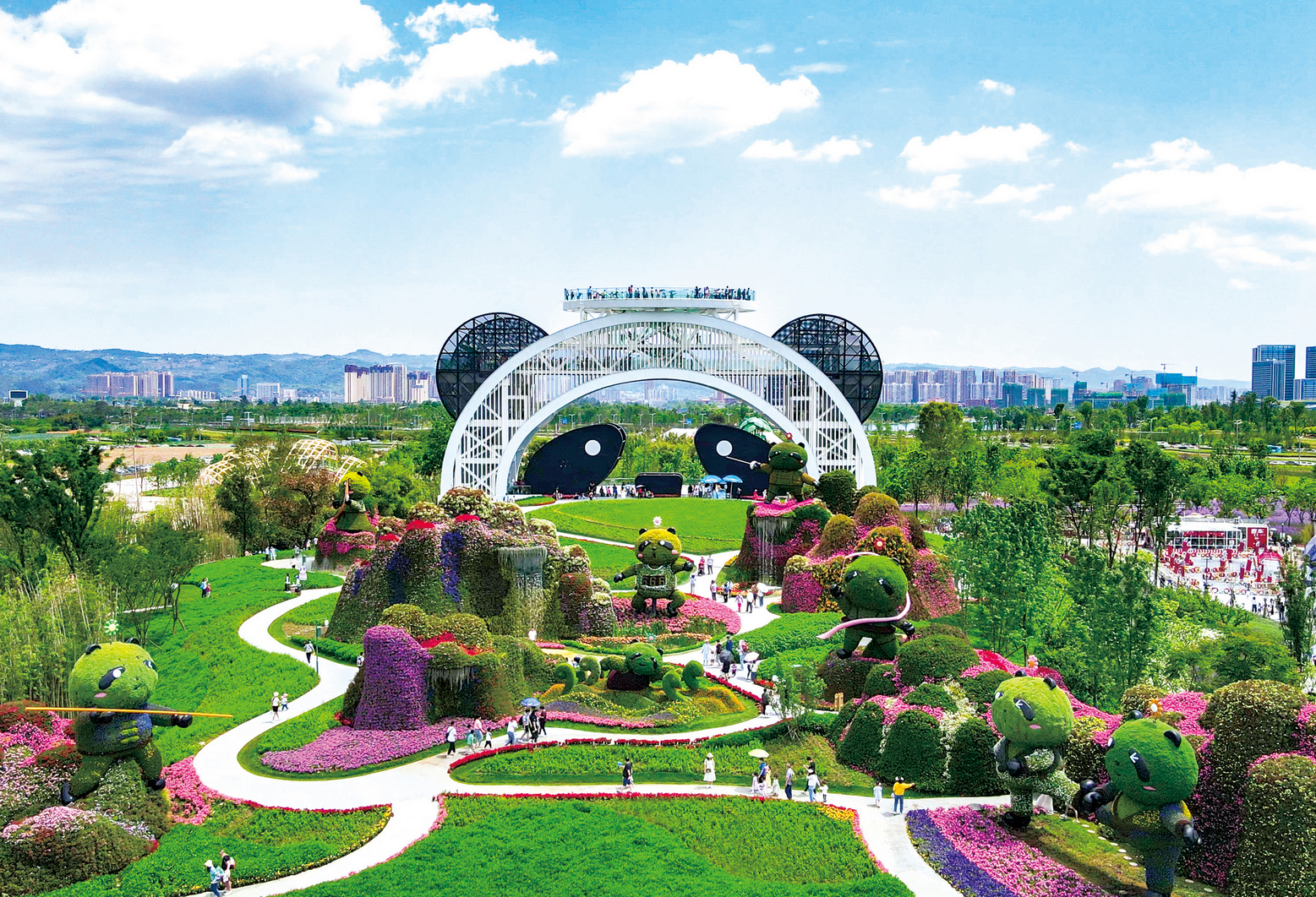 成都龙泉驿欢乐田园"神兽"放假不用怕,2022华侨城文化旅游节为你妆点